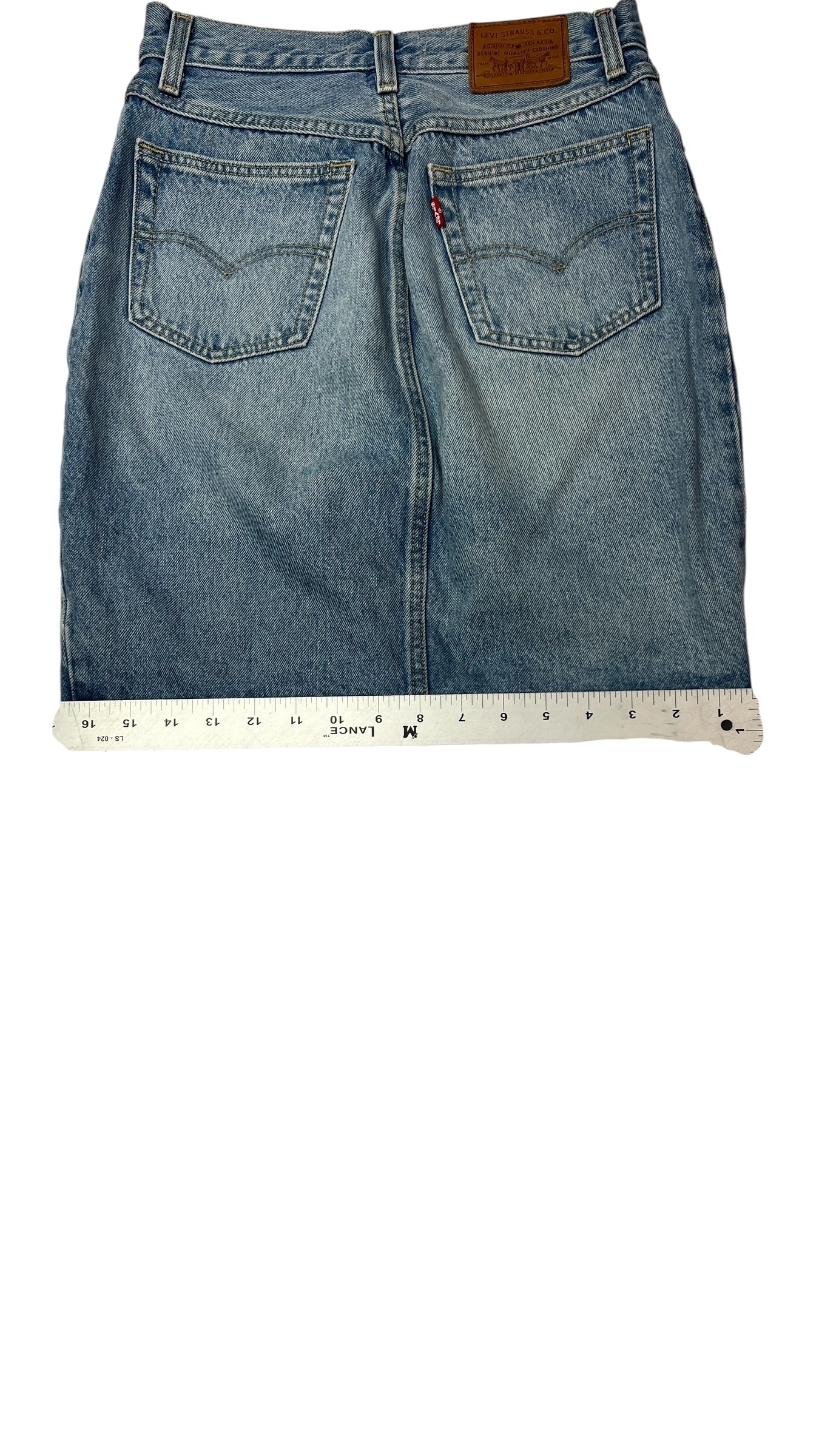 LEVI’S Premium Mom Skirt – Size Small (26)