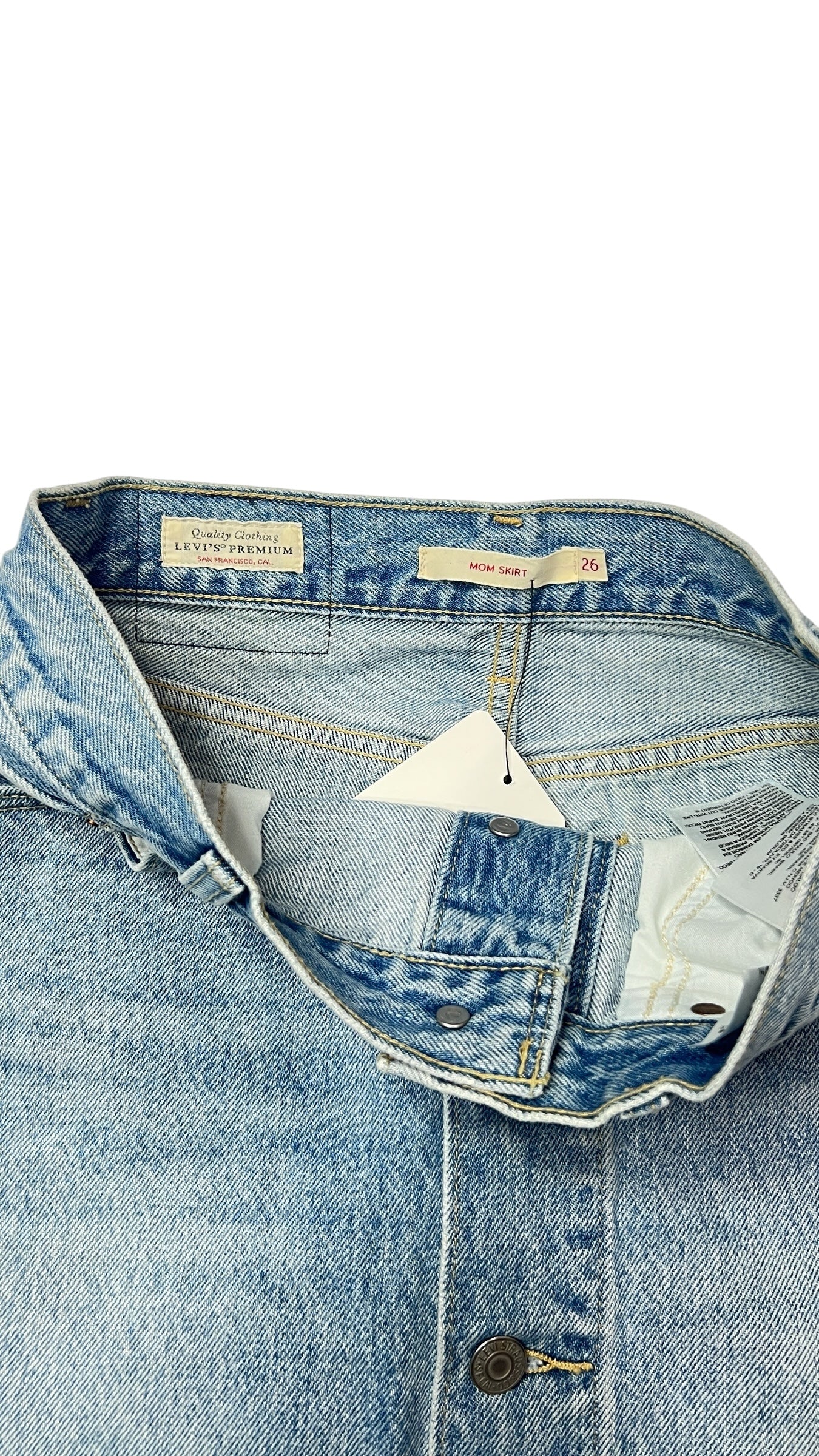 LEVI’S Premium Mom Skirt – Size Small (26)