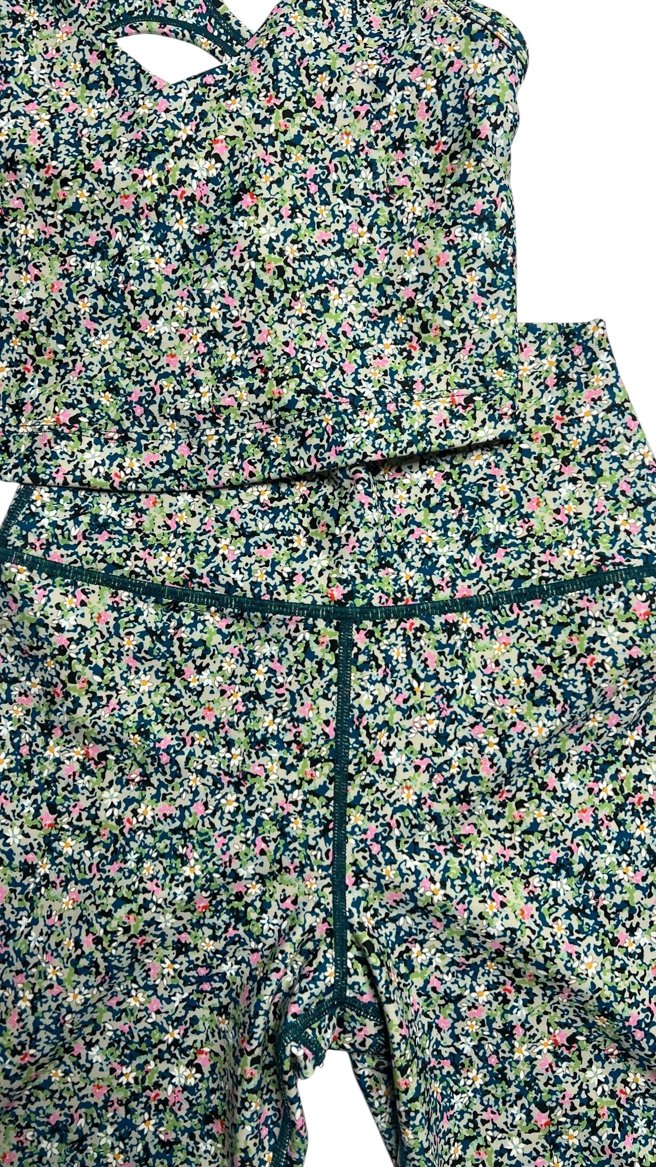 All in Motion Floral Sports Bra & Biker Shorts Set – Multicolor